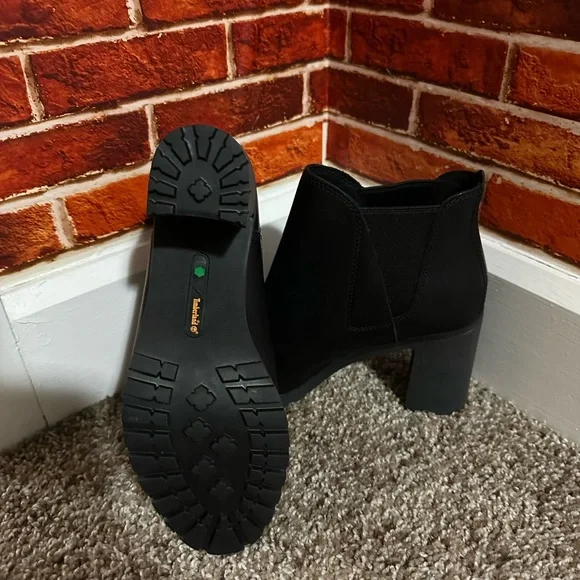 Timberland Black Leather Block Heel Chelsea Ankle Boots - Picture 4 of 8